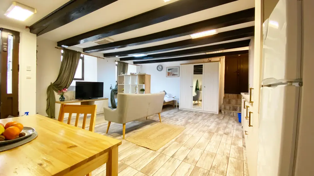 Cazare în Brașov pentru familii sau cupluri: cum alegi apartamentul potrivit