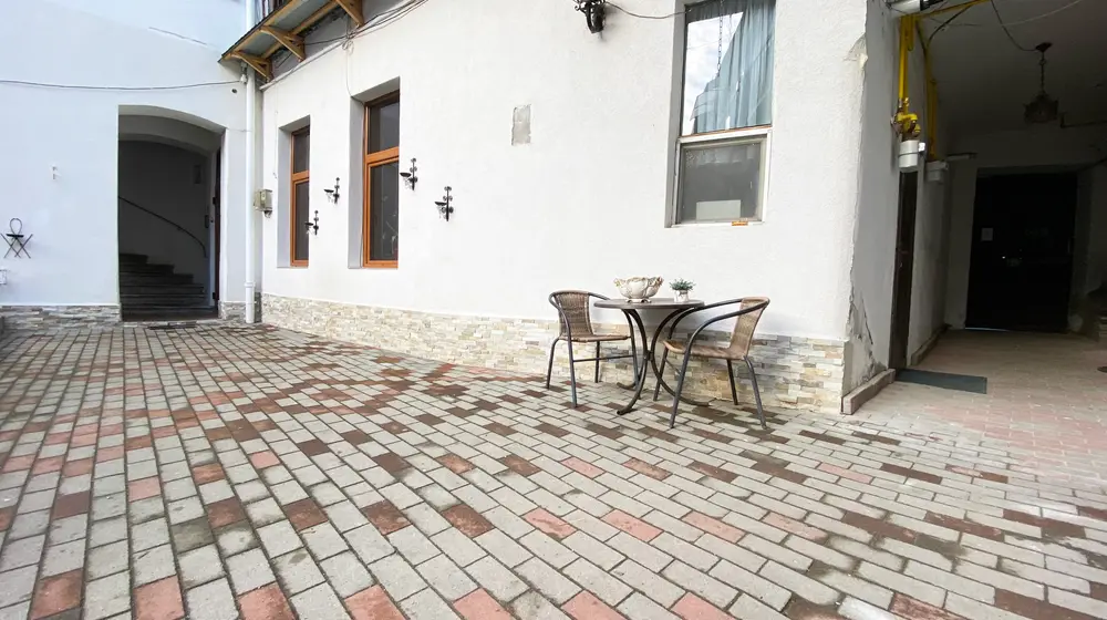 Parcare în Brașov centru vechi: ce trebuie să știi înainte de cazare