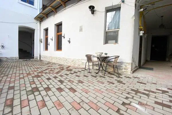 Parcare în Brașov centru vechi: ce trebuie să știi înainte de cazare